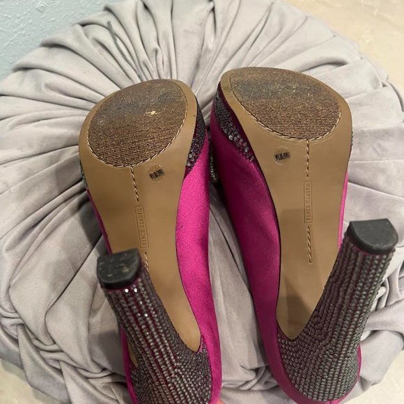 Vince Camuto Magenta rhinestone bow platform heels - Picture 6 of 14